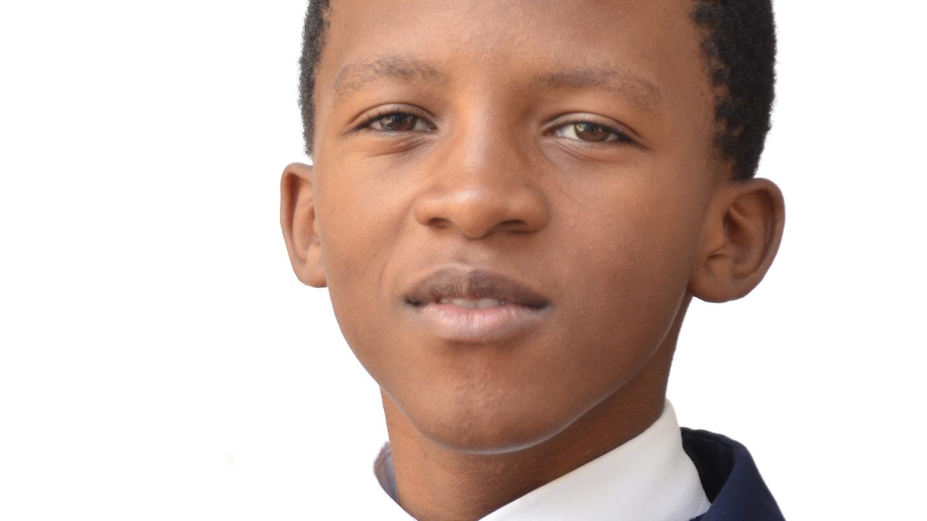 Lizwi Dlamini of Durban was honoured with the Newall Family Academic Award for Nautical Science.