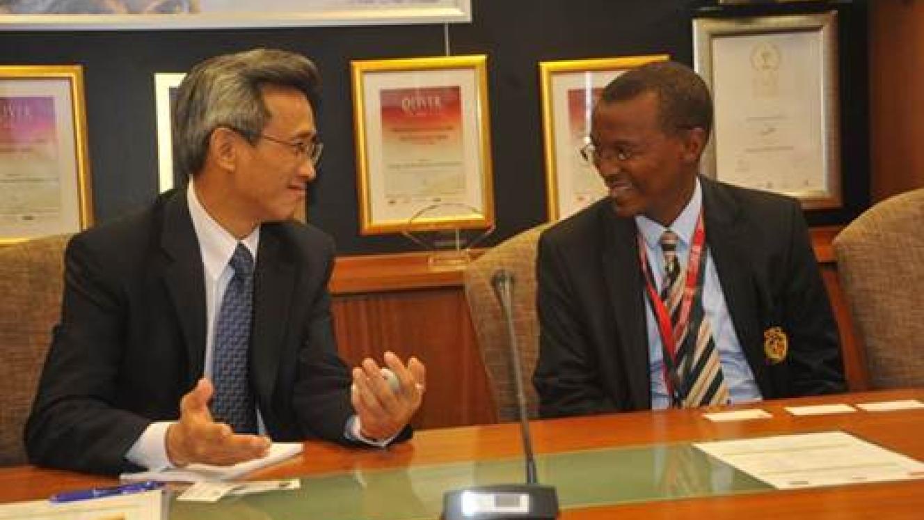 Ambassador of the People's Republic of China to the Republic of South Africa, Songtian LIN, and CDC’s CEO, Pepi Silinga.