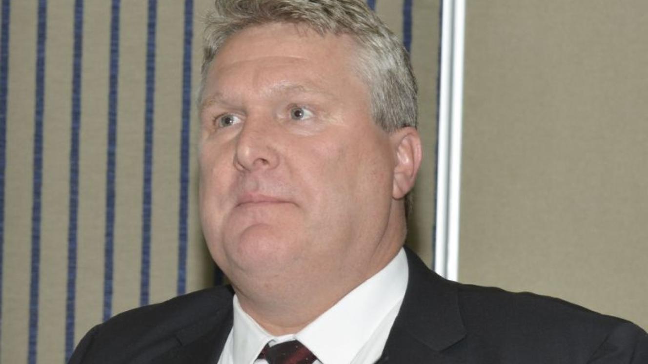 Acting chief officer customs and excise, Beyers Theron