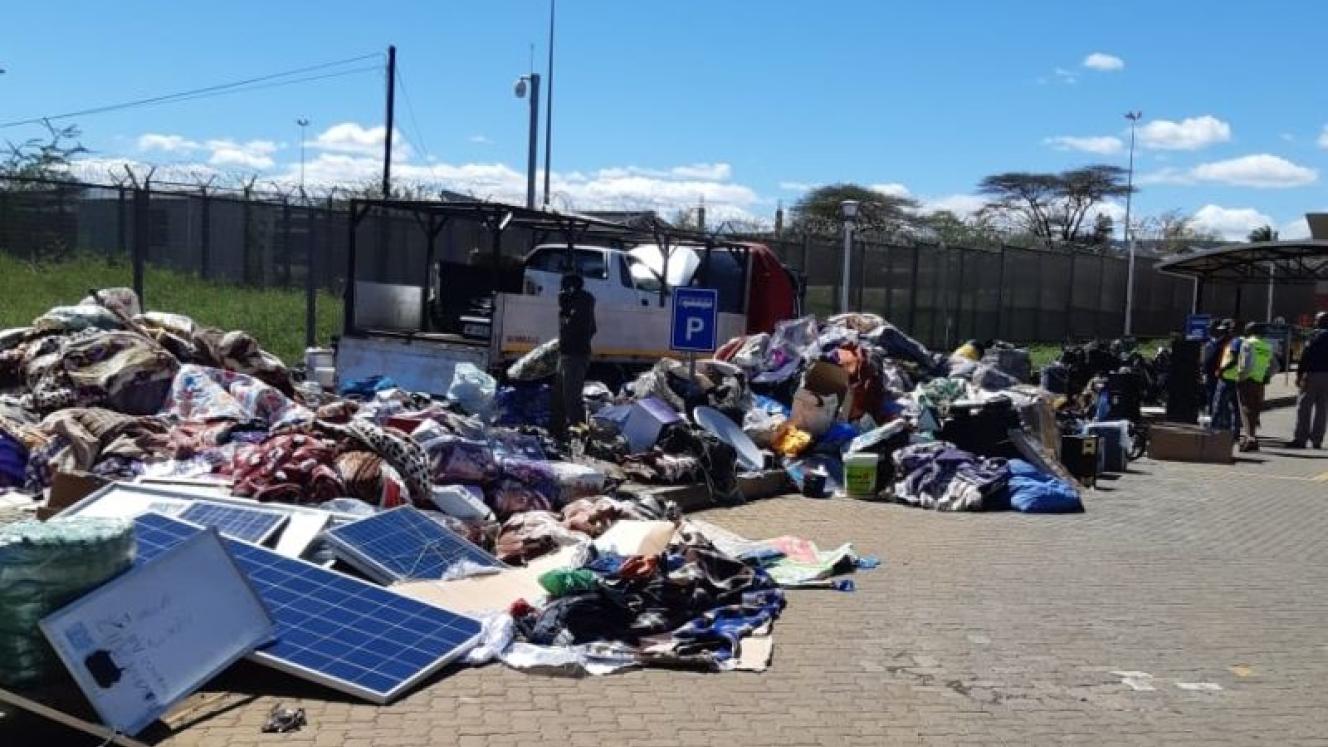 SAPS seized a number of stolen goods from trucks attempting to cross the border.