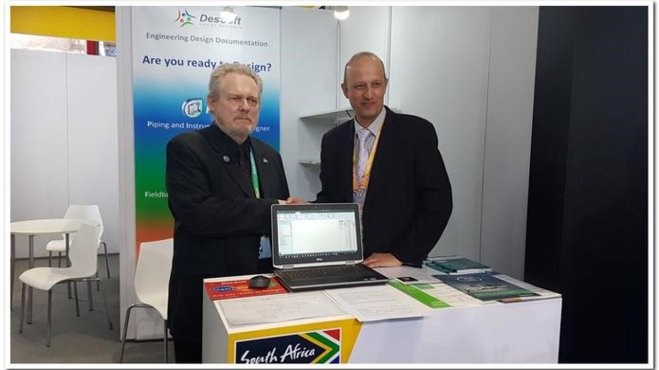 Trade and Industry Minister Rob Davies with DesSoft business developer Mark Taylor at the China International Import Expo in Shanghai.