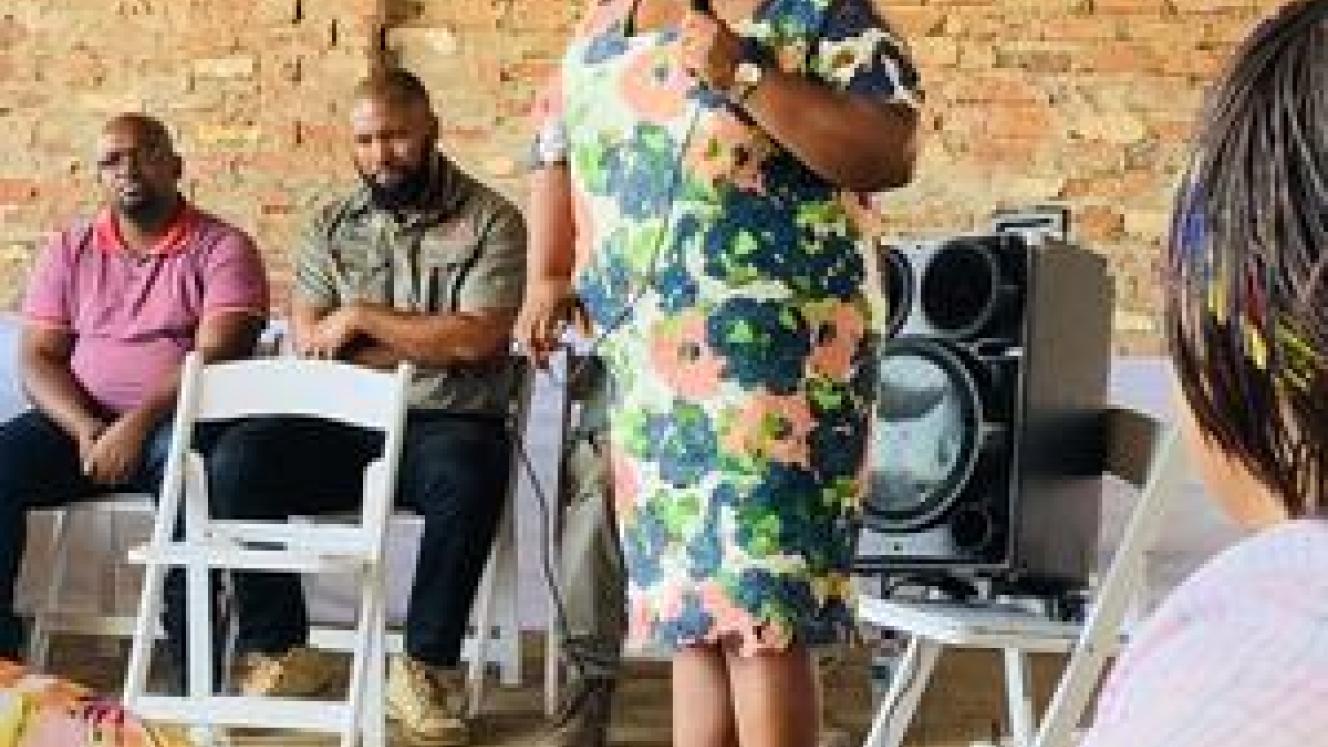 Trade and Industry Deputy Minister Nomalungelo Gina speaks with farmers in Estcourt, KwaZulu-Natal. Photo: Supplied by the Trade and Industry Department