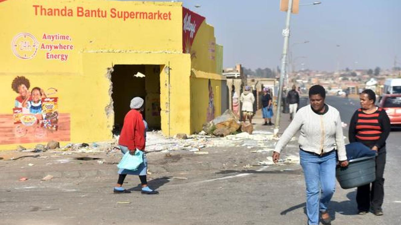 Shops belonging to foreign nationals were looted during the night on Wednesday. 