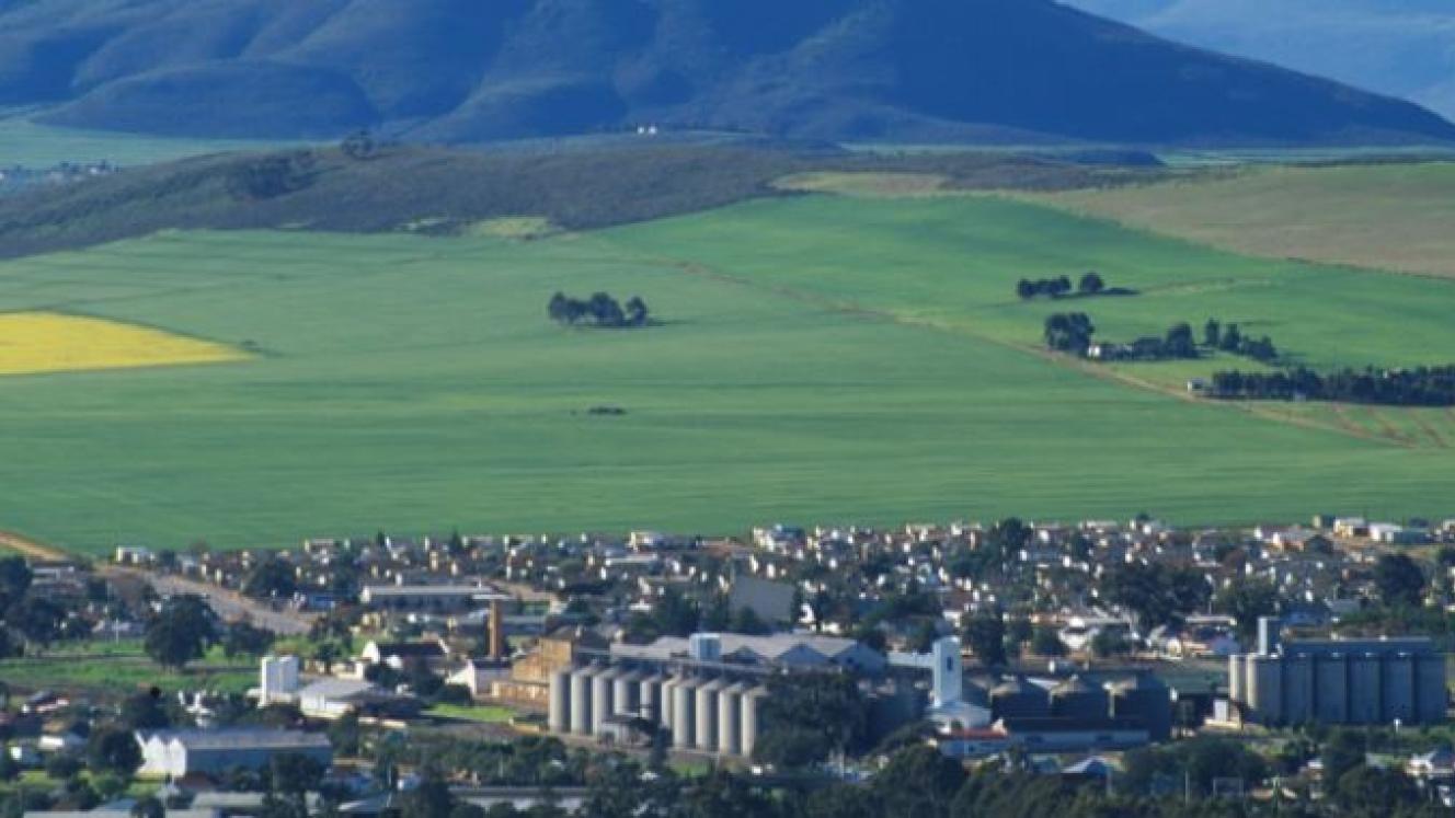 The peace and tranquility of Moorreesburg in the Swartland was shattered in the early morning hours of today by incidents of truck torching on the N7.