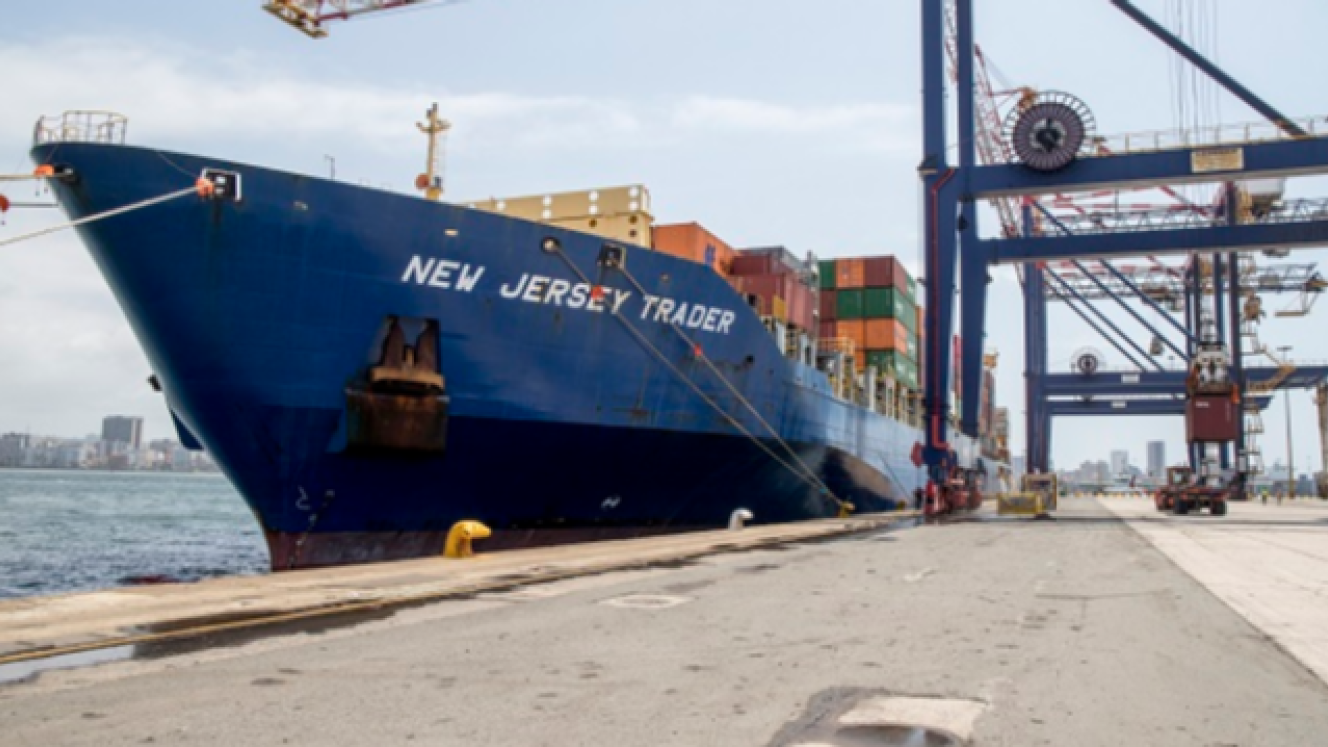 The MV New Jersey Trader was the first of nine 2 800 TEU container vessels to dock at the Port of Durban as part of its MIAX service. 