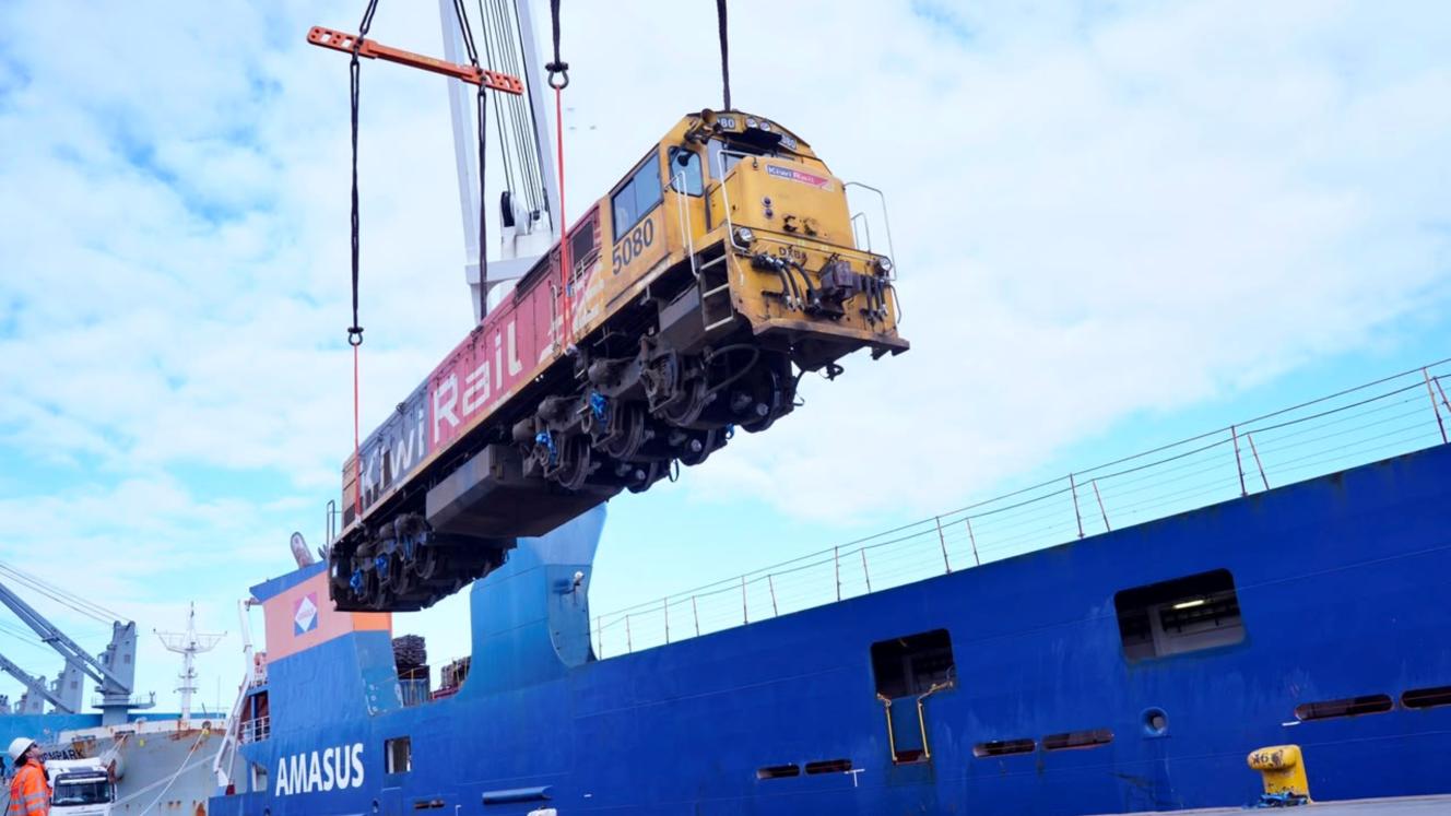 Traxtion begins a major fleet expansion with the arrival of its first locomotives, supporting govt's drive to grow freight volumes through rail reform.