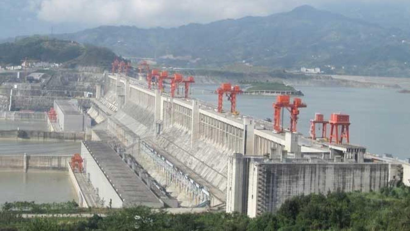 Zimbabwe’s power stations, including the Munyati Power Station near Bulawayo, are not producing enough power to meet local demand.