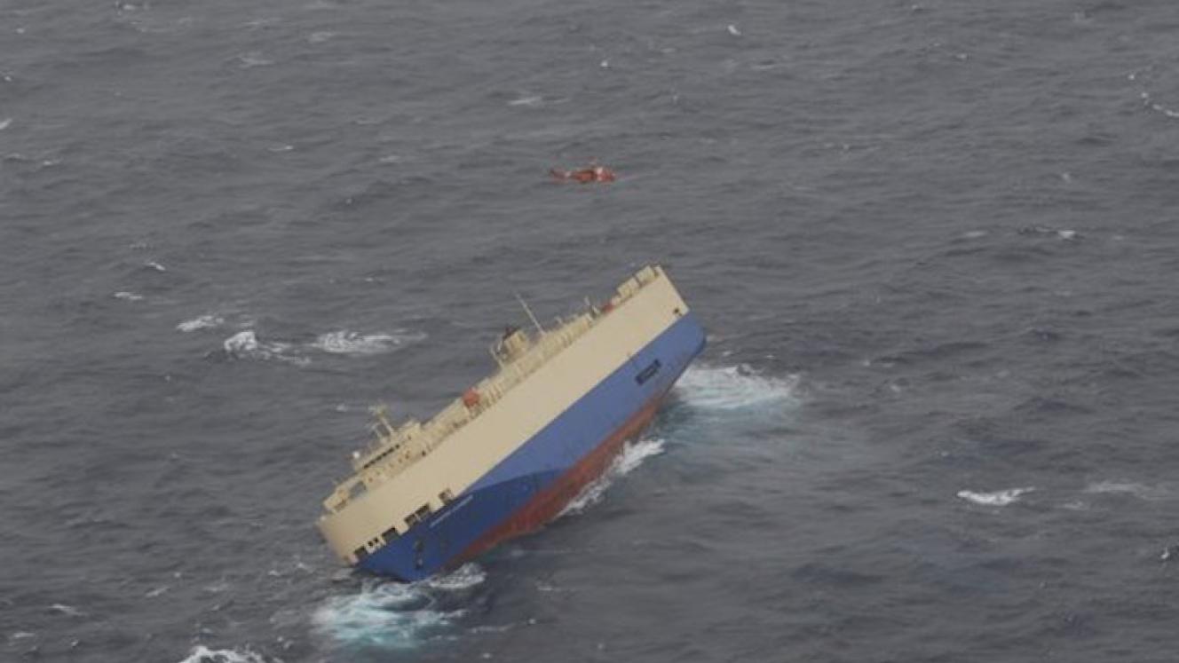The Modern Express on her side and abandoned in the Bay of Biscay. Photo credit: Salvamento MaritimoThe Modern Express on her side and abandoned in the Bay of Biscay. Photo credit: Salvamento Maritimo