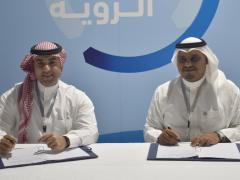 Omar Hariri, CEO OF Saudi Cargo, signs a JV with Rayan Qutub, the CEO of King Abdullah Economic Port.