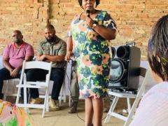 Trade and Industry Deputy Minister Nomalungelo Gina speaks with farmers in Estcourt, KwaZulu-Natal. Photo: Supplied by the Trade and Industry Department