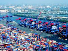 The port of Hamburg. 