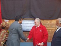 Minister of Trade and Industry, Dr Rob Davies, pictured with the founder of All Joy Foods, Marci Pather, during the launch of a R100-million Dürsots and All Joy tomato processing plant in Modjadjiskloof.