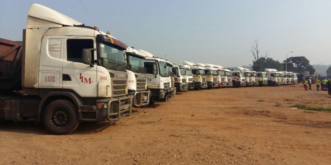 The trucks, which came in from a number of Gauteng’s major highways, lined up outside Pretoria yesterday waiting to travel to the Union Buildings in convoy.