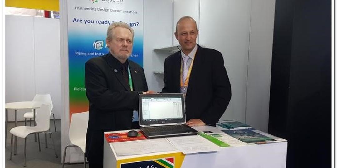 Trade and Industry Minister Rob Davies with DesSoft business developer Mark Taylor at the China International Import Expo in Shanghai.
